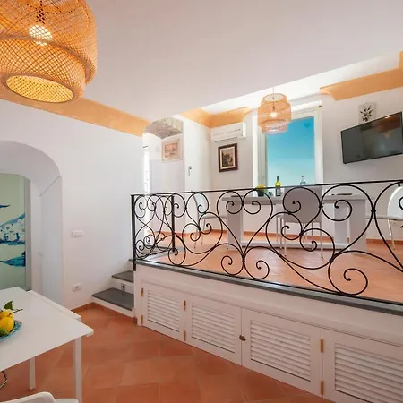 Casa Cimino B - A Romantic Retreat Among The Stairs Of