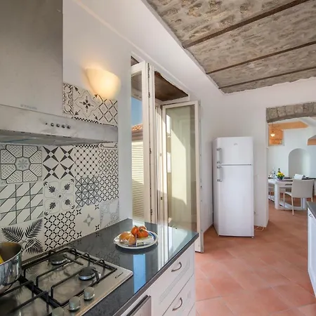Casa Cimino B - A Romantic Retreat Among The Stairs Of Praiano