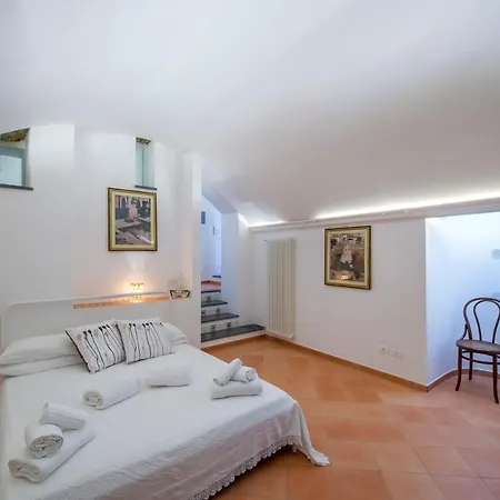 Apartment Casa Cimino B - A Romantic Retreat Among The Stairs Of