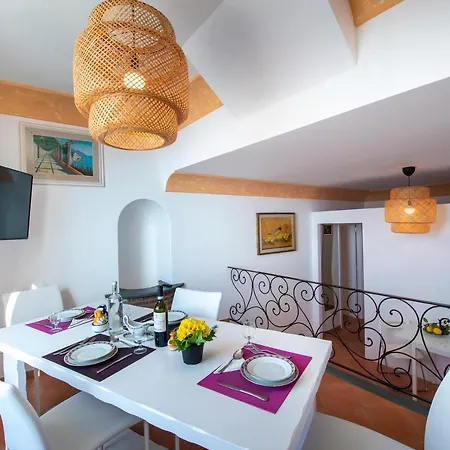 Casa Cimino B - A Romantic Retreat Among The Stairs Of *
