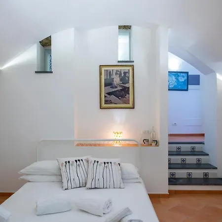 Casa Cimino B - A Romantic Retreat Among The Stairs Of * Praiano